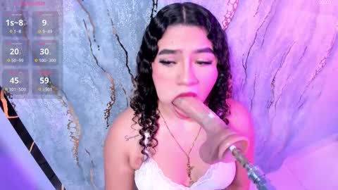 mia online show from October 15, 2025, 11:21 am