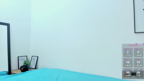 mia online show from November 11, 2025, 11:21 am