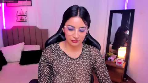 Mia  online show from March 2, 2025, 10:45 am