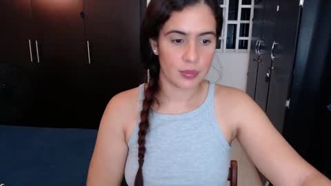 Snapshot of mia_danielsx chatting on December 15, 2024, 4:40 am Mia online show from December 15, 2024, 4:40 am