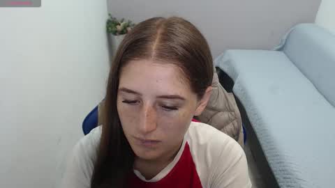 Snapshot of mia_diaz1 chatting on November 12, 2025, 1:44 pm Mia online show from November 12, 2025, 1:44 pm