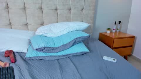 MIA help me get to 25 hands up online show from March 12, 2026, 1:23 am