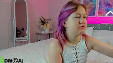 Snapshot of mia_ferd chatting on September 22, 2025, 2:35 am Mia online show from September 22, 2025, 2:35 am