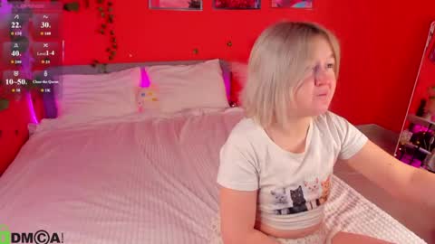 Mia online show from April 24, 2026, 3:09 am