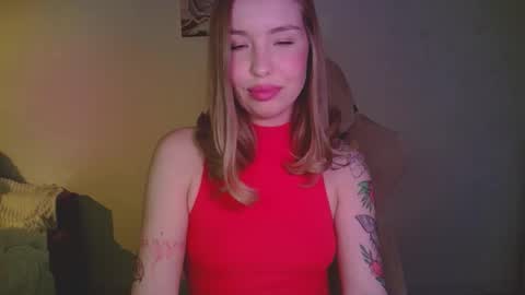 Mia online show from March 23, 2026, 9:30 pm