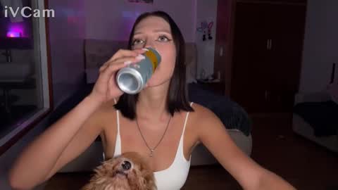 mia_floo online show from October 22, 2025, 2:39 pm