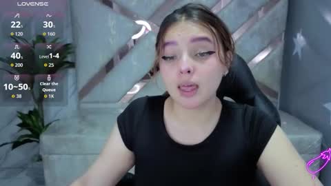 Mia online show from March 12, 2026, 1:17 pm