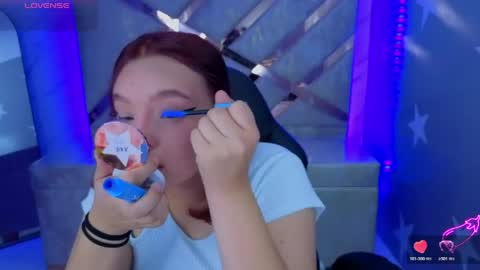 Mia online show from May 22, 2026, 1:28 pm