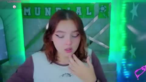 Snapshot of mia_foster_t chatting on July 6, 2026, 1:52 pm Mia online show from July 6, 2026, 1:52 pm