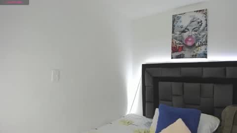 mia fox online show from January 13, 2026, 12:10 pm