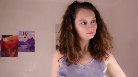 Snapshot of mia_frizz chatting on May 26, 2026, 9:16 am Mia online show from May 26, 2026, 9:16 am
