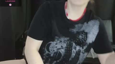 Snapshot of mia_g0ld chatting on March 22, 2026, 5:16 pm Golden ones online show from March 22, 2026, 5:16 pm