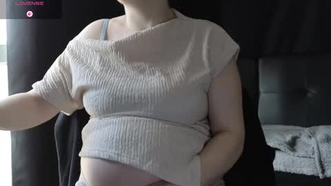 Snapshot of mia_g0ld chatting on March 24, 2026, 1:38 pm Golden ones online show from March 24, 2026, 1:38 pm