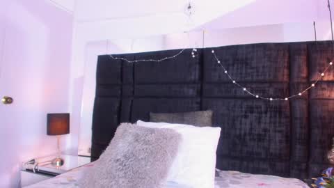 MIA online show from December 4, 2024, 9:24 pm