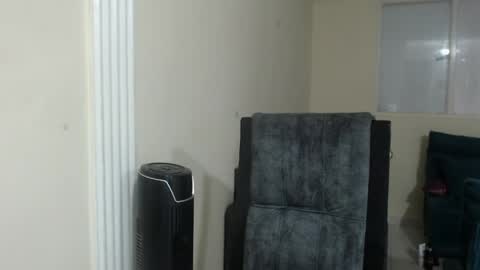 ZOE online show from April 16, 2026, 9:50 pm