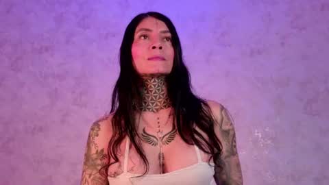 mia_hill1_ online show from June 13, 2026, 8:29 pm