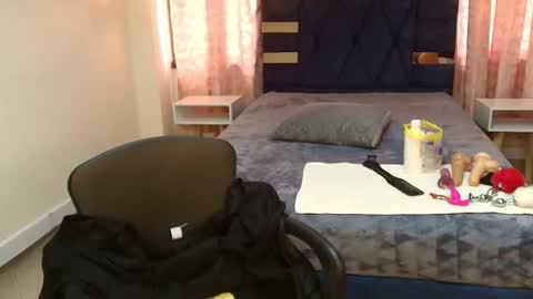  MIA HOLLY  online show from October 18, 2025, 7:47 pm