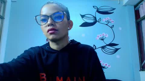  MIA HOLLY  online show from November 13, 2025, 7:57 pm