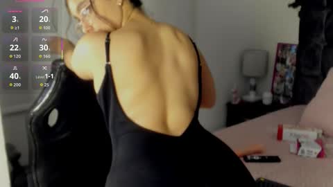 mia_honey23 online show from January 14, 2026, 8:14 pm