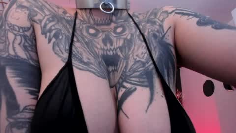 Val  online show from April 9, 2026, 7:52 pm