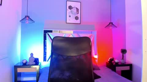 Val  online show from July 18, 2026, 3:11 am