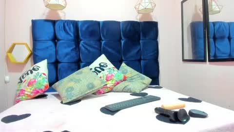 Snapshot of mia_jasmin20 chatting on May 22, 2026, 12:07 am mia_jasmin20 online show from May 22, 2026, 12:07 am