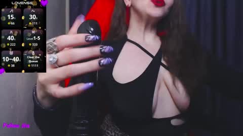 Snapshot of mia_joy8 chatting on October 5, 2025, 7:34 pm MiaJoy online show from October 5, 2025, 7:34 pm