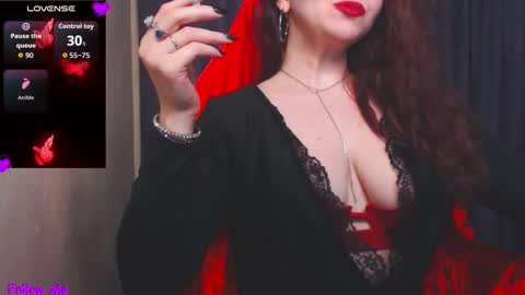 Snapshot of mia_joy8 chatting on November 2, 2025, 10:56 pm MiaJoy online show from November 2, 2025, 10:56 pm