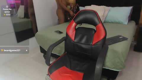 Mia online show from February 20, 2026, 7:47 pm