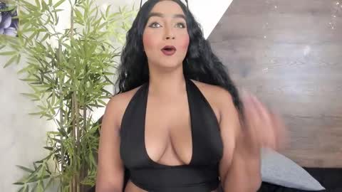 mia_lacy online show from November 27, 2025, 7:49 pm