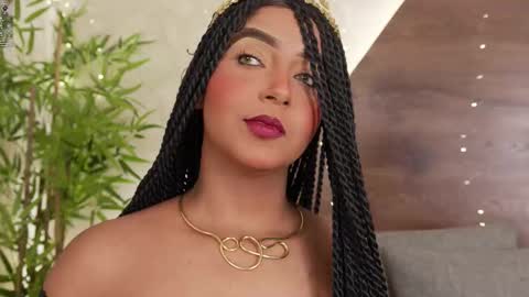 mia_lacy online show from December 18, 2025, 8:04 pm