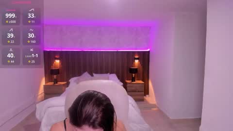 Mia Lane online show from October 24, 2025, 11:06 am