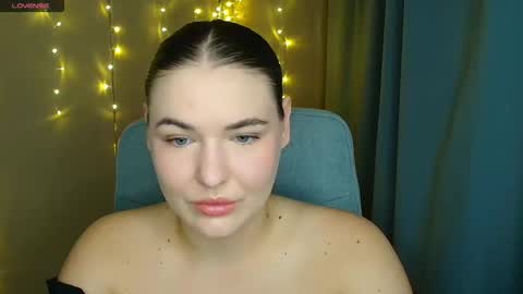 Snapshot of mia_lemm chatting on November 10, 2025, 8:35 am mia_lemm online show from November 10, 2025, 8:35 am