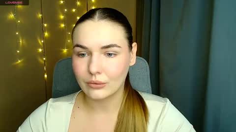 Snapshot of mia_lemm chatting on November 13, 2025, 12:15 pm mia_lemm online show from November 13, 2025, 12:15 pm