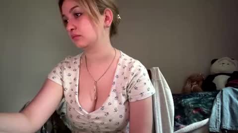 Snapshot of mia_livy chatting on July 3, 2026, 1:23 am Miaaa online show from July 3, 2026, 1:23 am