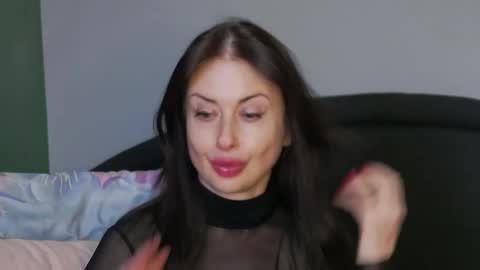 Snapshot of mia_lovi chatting on March 4, 2025, 9:29 am mia_lovi online show from March 4, 2025, 9:29 am
