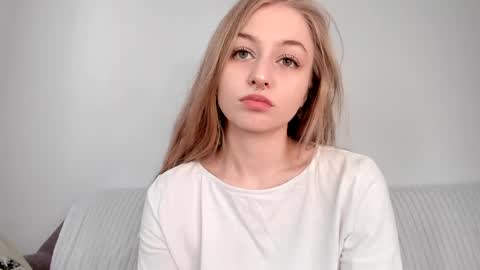 Mia here Appreciate your support online show from April 27, 2026, 7:06 am