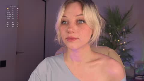 mia_milagros online show from December 23, 2025, 12:08 am