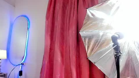 Snapshot of mia_nova5 chatting on June 22, 2026, 11:40 am mia_nova5 online show from June 22, 2026, 11:40 am