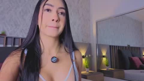 Snapshot of mia_oceann chatting on June 25, 2026, 2:10 pm MIa online show from June 25, 2026, 2:10 pm