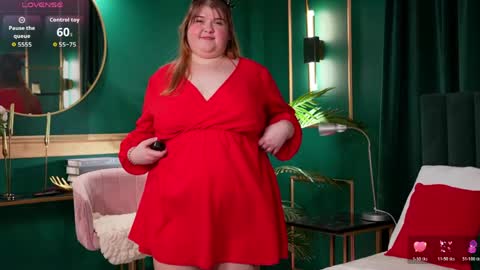 Sweet Mia online show from June 1, 2026, 5:47 pm