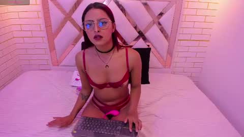 Snapshot of mia_petite18 chatting on July 9, 2026, 1:31 am mia_petite18 online show from July 9, 2026, 1:31 am