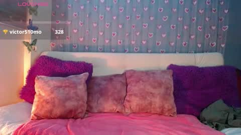 Snapshot of mia_petitebaby chatting on March 22, 2026, 3:10 am Ma online show from March 22, 2026, 3:10 am