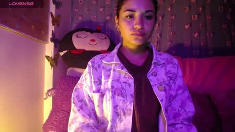 Snapshot of mia_petitebaby chatting on May 24, 2026, 12:54 pm Ma online show from May 24, 2026, 12:54 pm