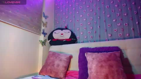 Snapshot of mia_petitebaby chatting on July 17, 2026, 2:40 am Ma online show from July 17, 2026, 2:40 am
