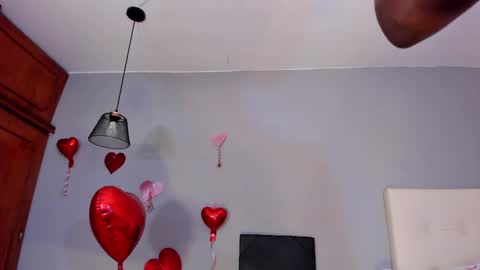 Snapshot of mia_rissi chatting on February 26, 2025, 6:21 pm Mia online show from February 26, 2025, 6:21 pm