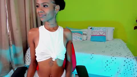 Snapshot of mia_rissi chatting on October 28, 2025, 2:53 pm Mia online show from October 28, 2025, 2:53 pm