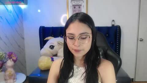 Snapshot of mia_rouse_v chatting on October 13, 2025, 1:11 pm Hi Stream 800am to 200pm online show from October 13, 2025, 1:11 pm