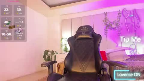 mia rousse25 online show from February 13, 2026, 4:58 pm