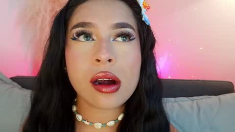Snapshot of mia_roux1 chatting on May 2, 2026, 9:09 pm Mia online show from May 2, 2026, 9:09 pm